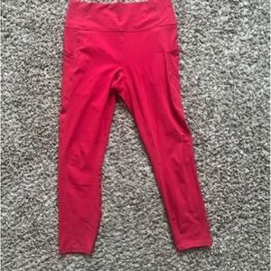 Fabletics Cropped Yoga Pants